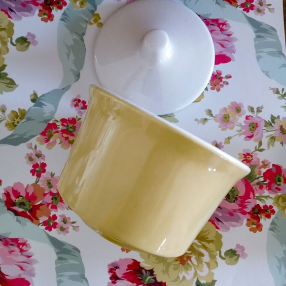 Vintage Cream pitcher and sugar bowl - Picture 2 of 3